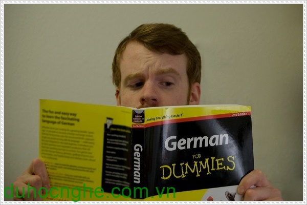 Học tiếng Đức nhanh chóng qua sách